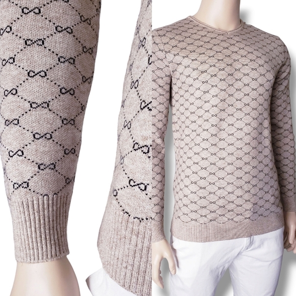 Pavini Beige & Black Infinity Small Print Monogram V-Neck Sweater - Picture 5 of 8